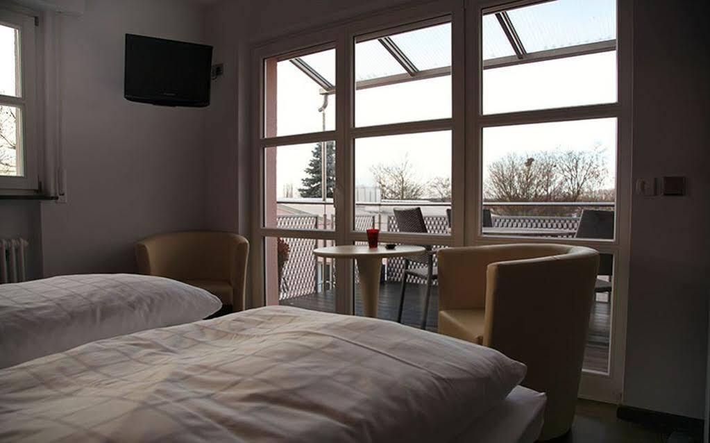 Landgut Schill Hotel Osthofen Bagian luar foto